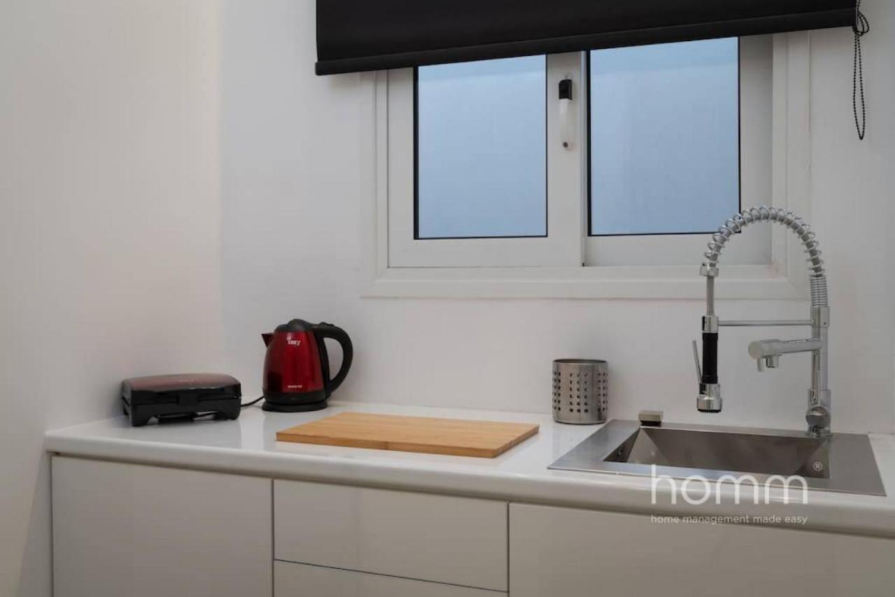 34Sqm Minimal Homm Apartment With Acropolis View Афины Экстерьер фото